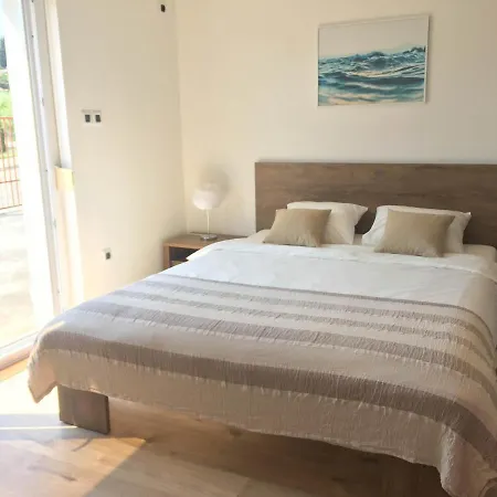 Elysium Apartmán *